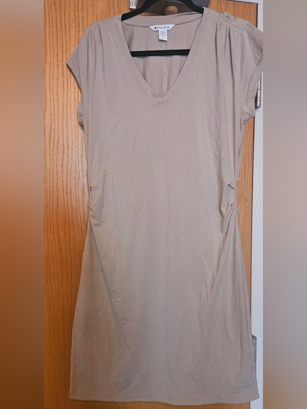 Athleta Classic Neutral Beige V-Neck Dress - Size - Large